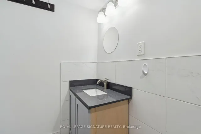 Additional image 36 of 48 Neapolitan Dr