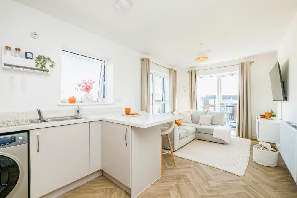 Additional image 3 of Dol Glaswg, Capel Llanilltern, Cardiff