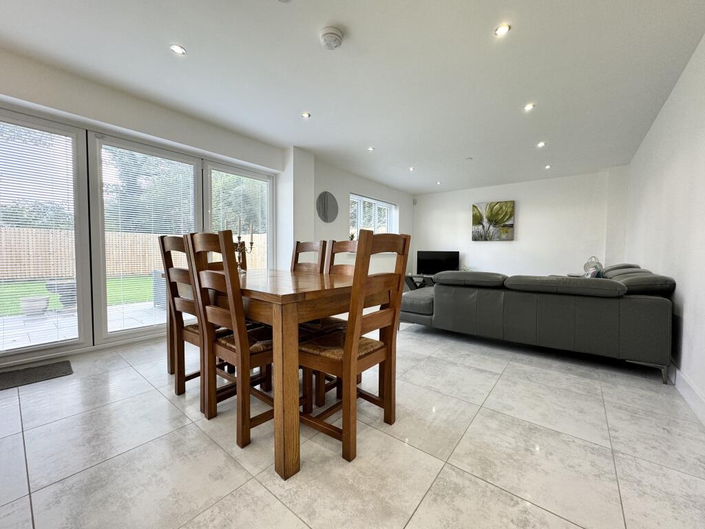 Additional image 11 of Manilva House,  Aberdare, RCT