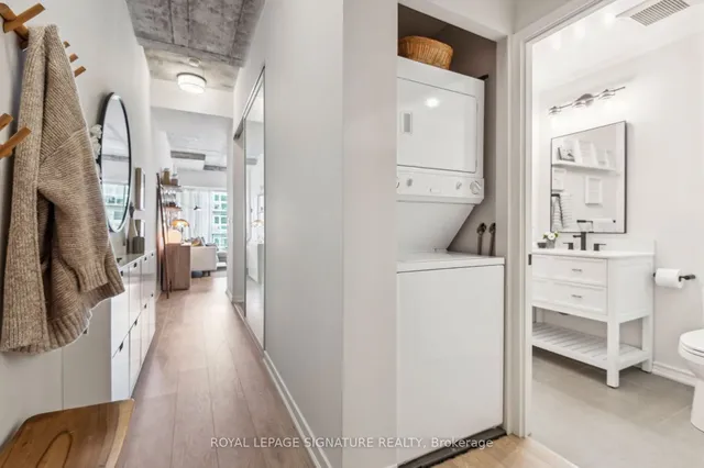 Additional image 10 of 201 Carlaw Ave Unit 702