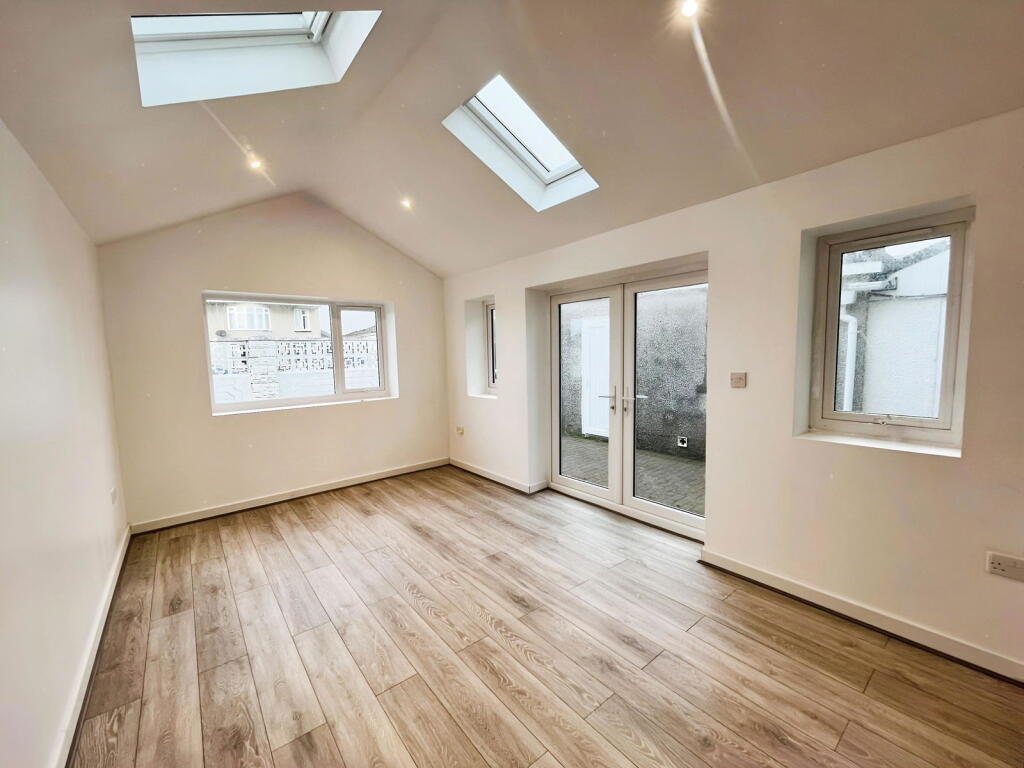 Additional image 7 of St. Christophers Road, Porthcawl, CF36 5RY