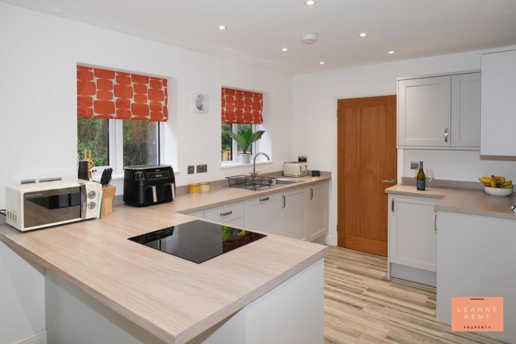 Additional image 18 of Ty Eglwys, Church Street, Machen, CF83