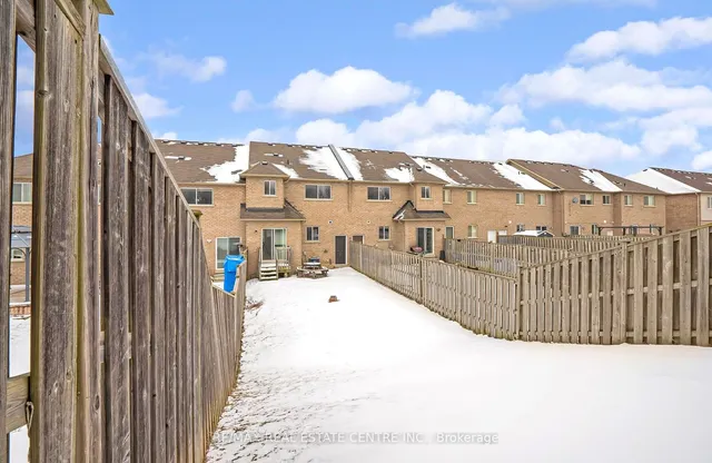 Additional image 31 of 359 Bussel Cres