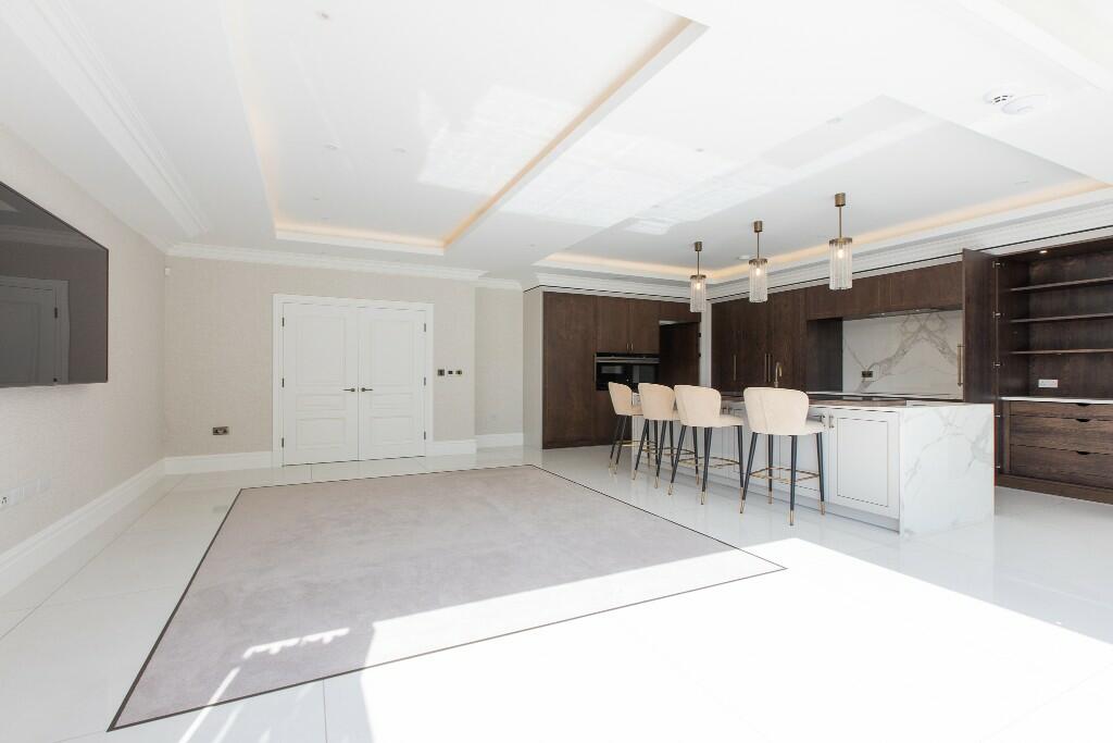 Additional image 10 of Croft Drive West, CH48