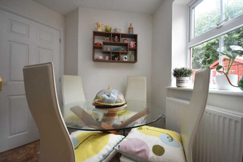 Additional image 7 of 2 Cae Canol, Penarth, CF64 3RF