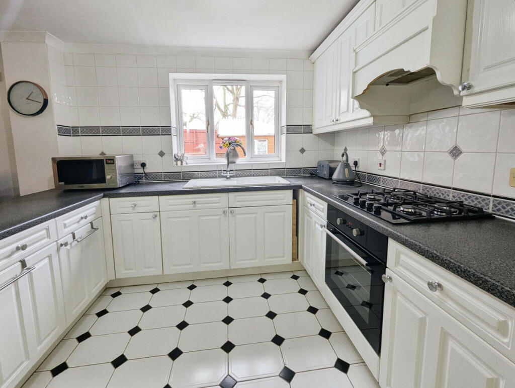 Additional image 14 of Clos Cae Pwll, Treharris, CF46