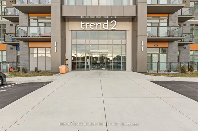 Additional image 24 of 460 Dundas St Unit 422