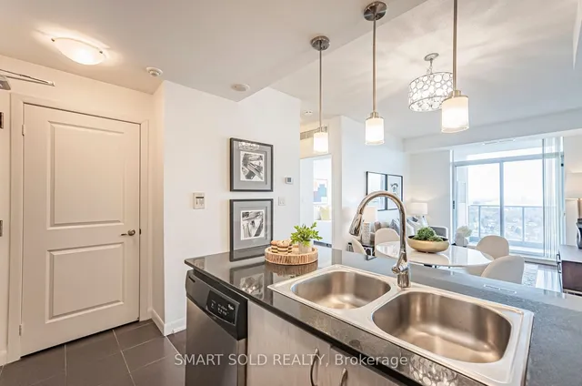 Additional image 4 of 5791 Yonge St Unit 2608