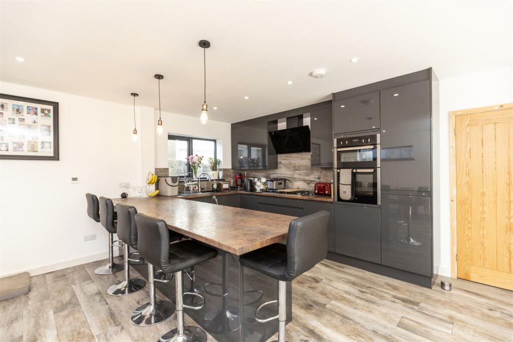 Additional image 8 of 33 Wernlys Road, Pen-Y-Fai, Bridgend, Bridgend County Borough, CF31 4NS