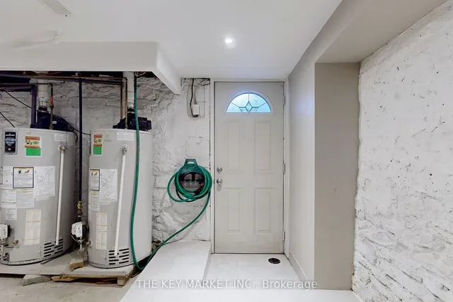 Additional image 35 of 1078 Dovercourt Rd