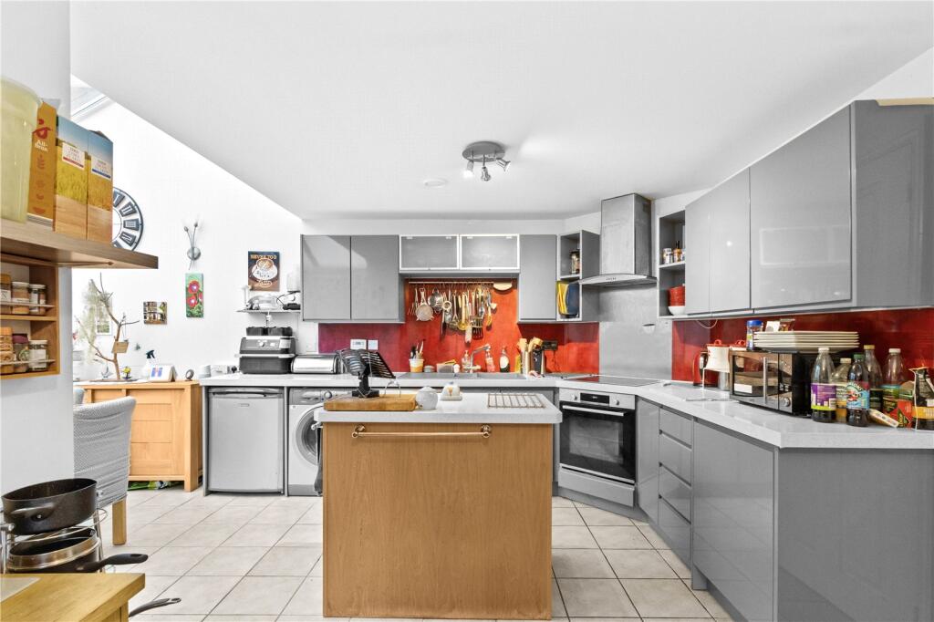 Additional image 5 of Solent Crescent, Hailsham, East Sussex, BN27