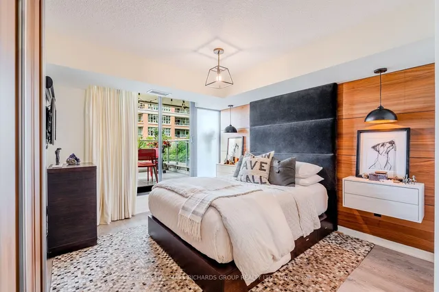 Additional image 7 of 75 East Liberty St Unit 406