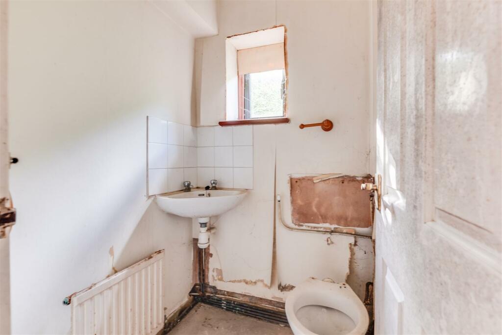 Additional image 9 of Neston Road, Willaston, Neston