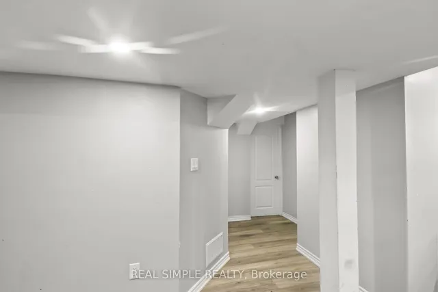 Additional image 34 of 8 Wainwright Dr