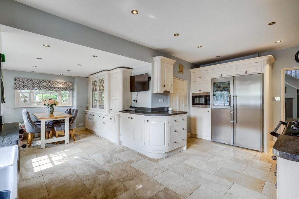 Additional image 20 of Church Street, Great Baddow, CM2