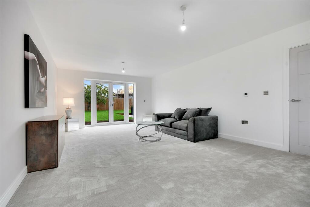 Additional image 11 of Mangapp Chase, Burnham-On-Crouch