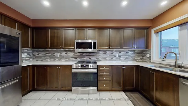 Additional image 14 of 41 Padbury Tr