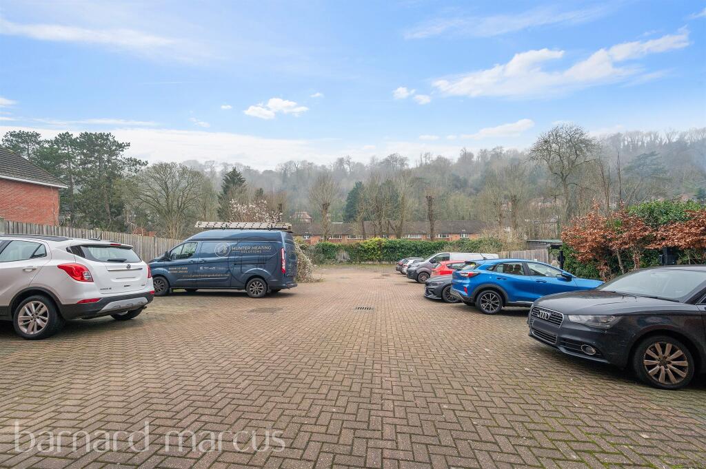 Additional image 8 of Croydon Road, Caterham