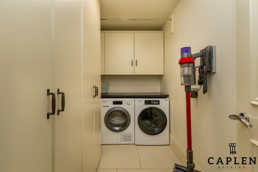 Additional image 13 of Fiddlers Hamlet