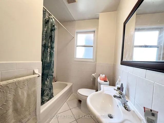 Additional image 12 of 1198 Avenue Rd