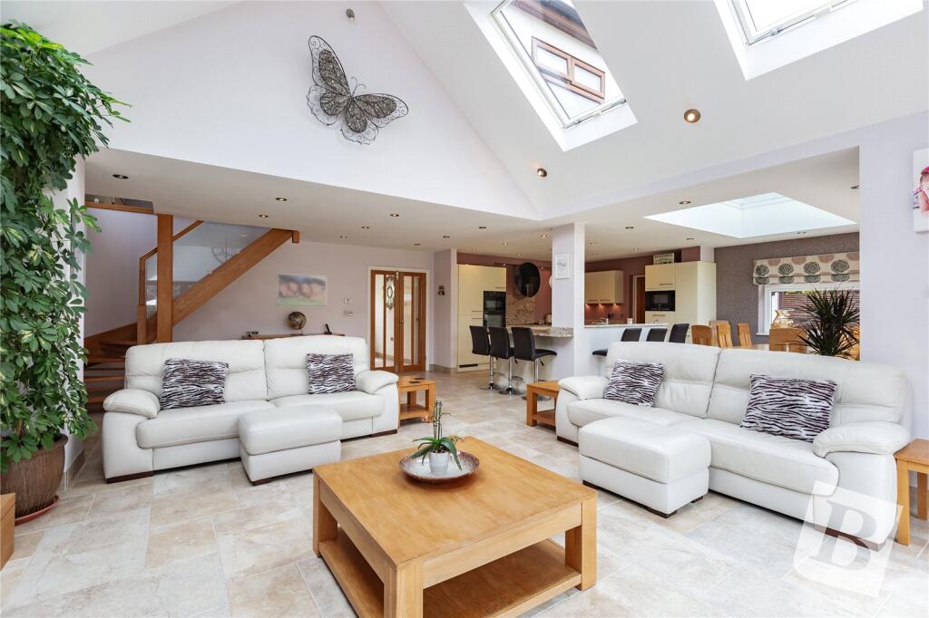 Additional image 5 of Days Lane, Pilgrims Hatch, Brentwood, Essex, CM15