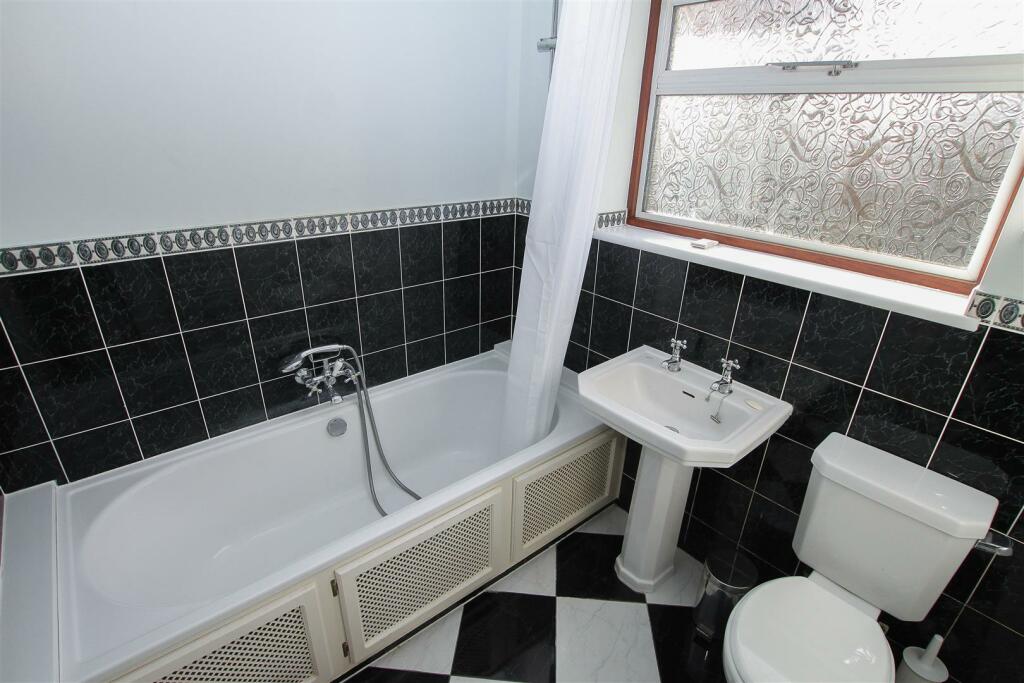 Additional image 14 of Elmtree Avenue, Kelvedon Hatch, Brentwood