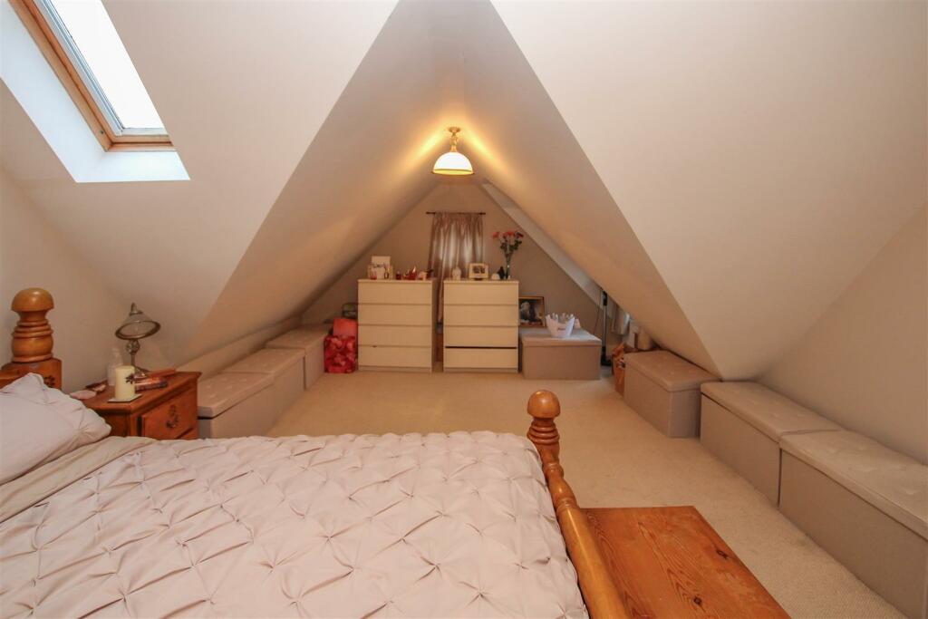 Additional image 17 of Nags Head Lane, Brentwood