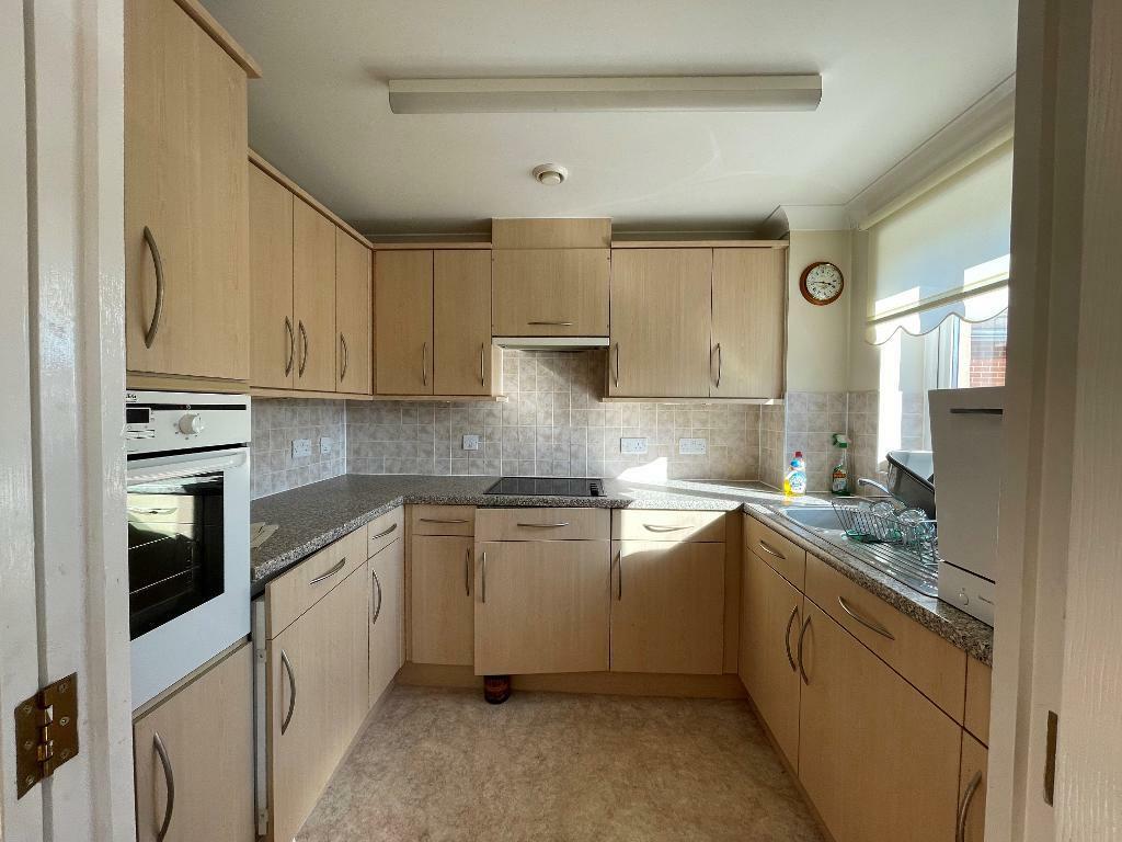 Additional image 7 of 545 Limpsfield Road, Warlingham, Surrey, CR6 9DX