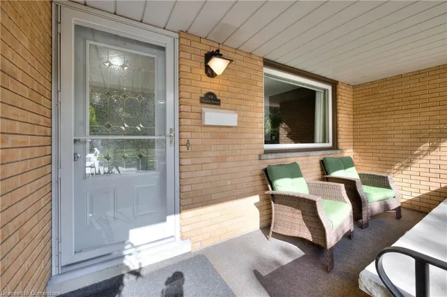 Additional image 10 of 42 Acacia St