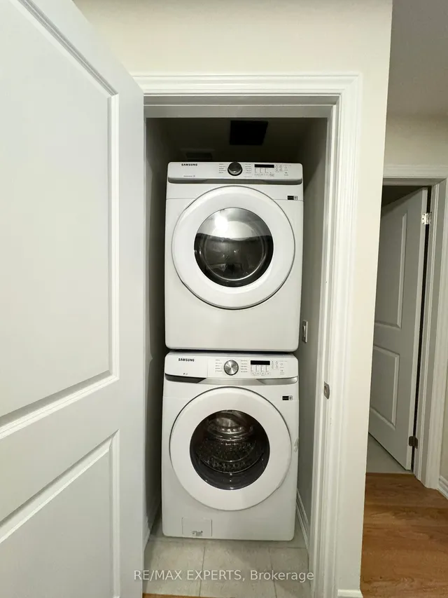 Additional image 16 of 20 Halliford Pl Unit 102