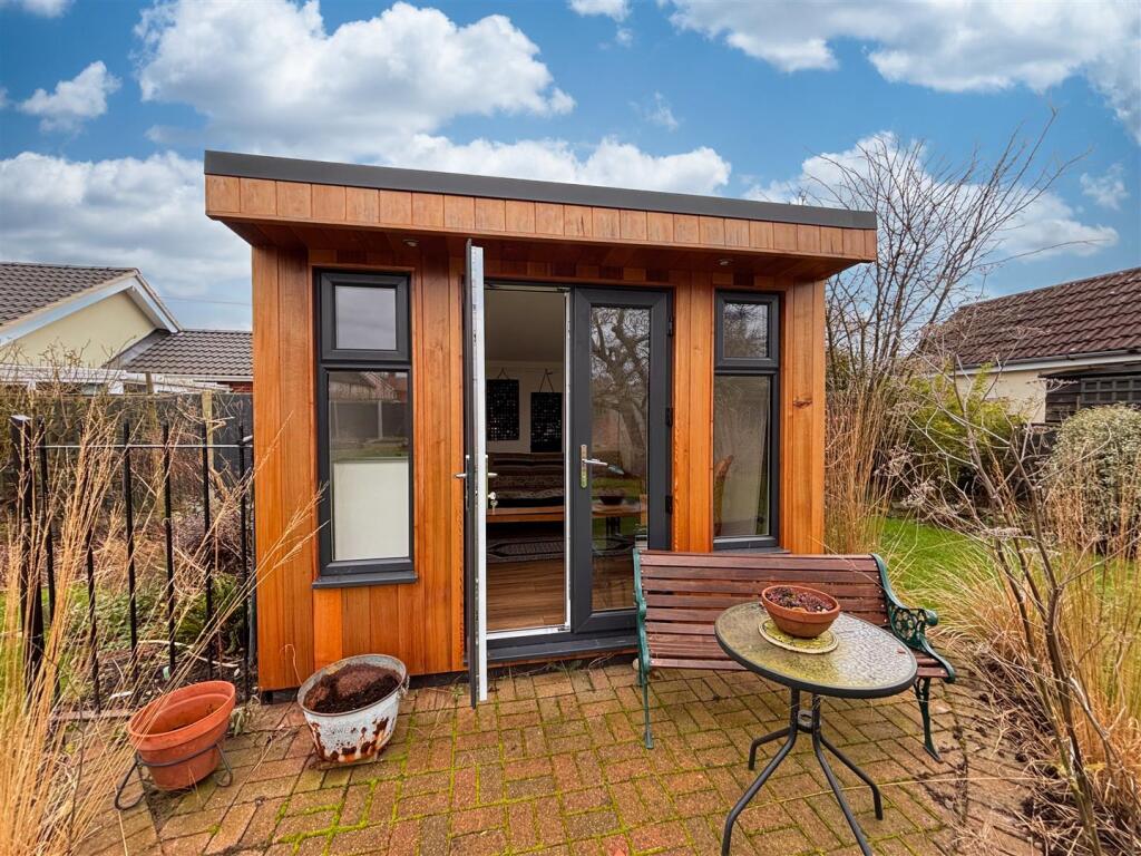 Additional image 57 of Windmill Road, Bradfield