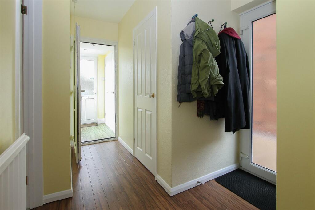 Additional image 5 of Kiln Field, Hook End, Brentwood