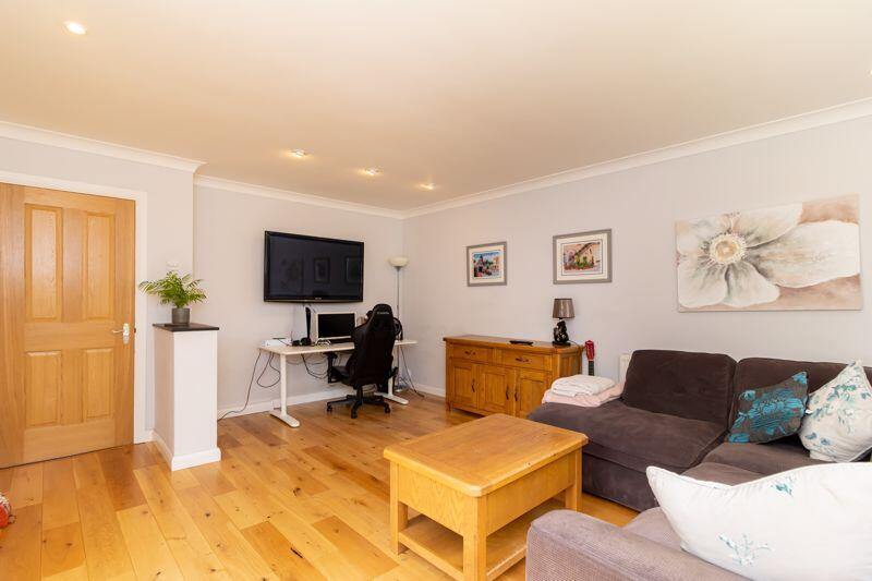 Additional image 6 of Ninehams Close, Caterham