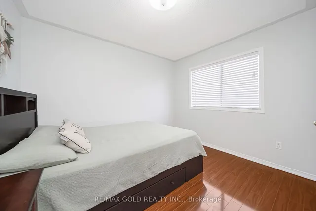 Additional image 19 of 76 Larkspur Rd