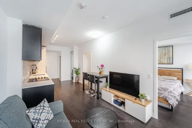 Additional image 22 of 55 Mercer St Unit 3001