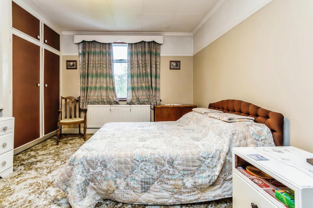 Additional image 8 of Whitethorn Gardens, Croydon, CR0