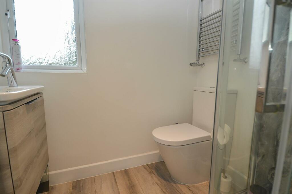 Additional image 17 of Downsland Drive, Brentwood