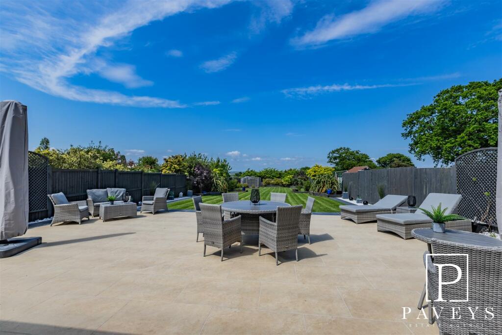 Additional image 30 of Kirby Road, Walton On The Naze