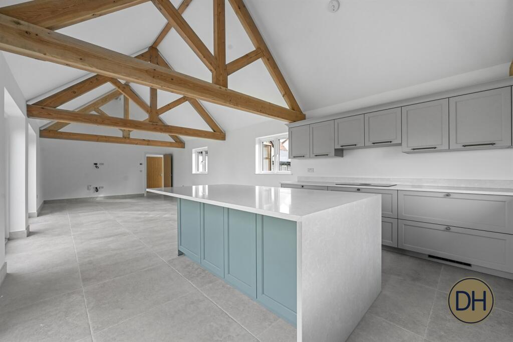 Additional image 4 of Quince Hall Farm, Chelmsford Road, Blackmore, Essex CM4