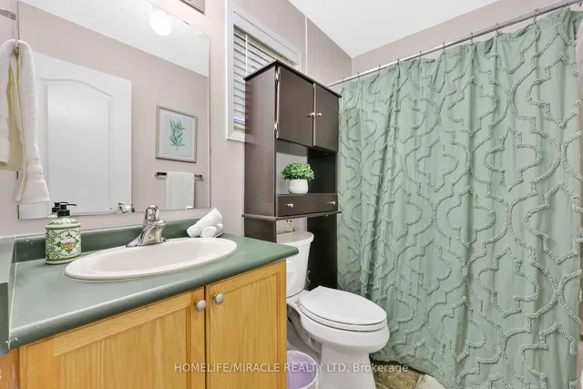 Additional image 36 of 8 Bottlebrush Dr