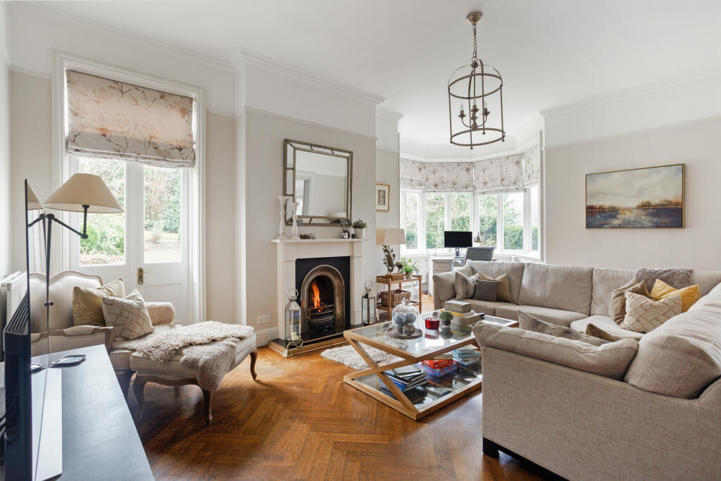Additional image 37 of Clareville Road, Caterham, CR3