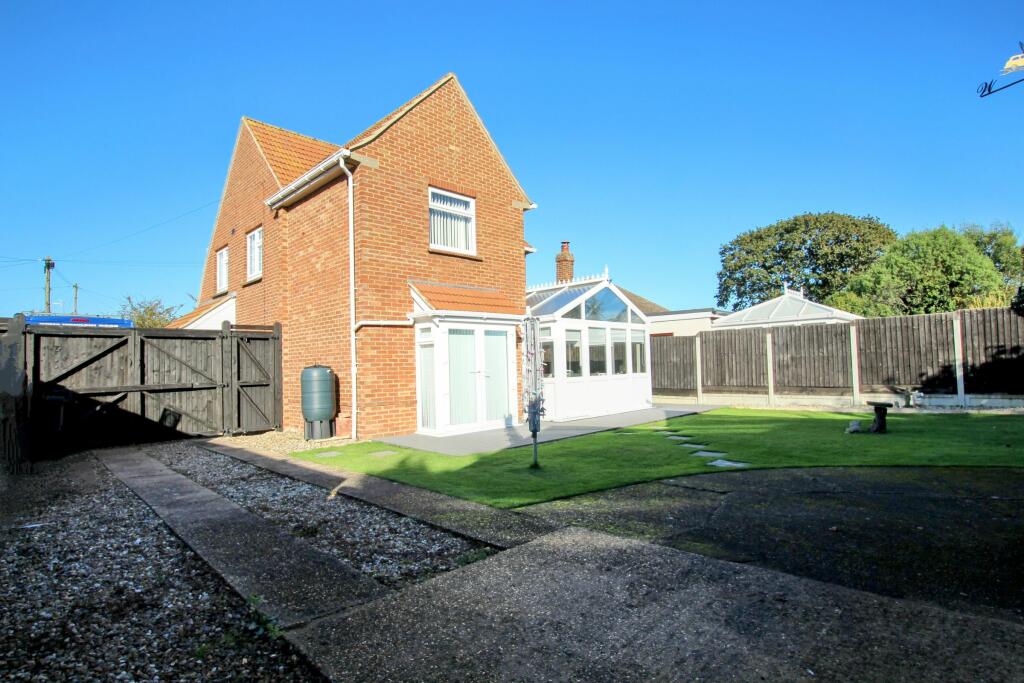 Additional image 17 of Seafield Gardens, Clacton-on-Sea