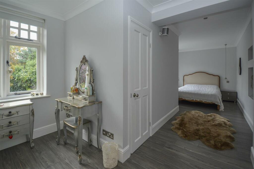 Additional image 16 of Headley Chase, Warley, Brentwood