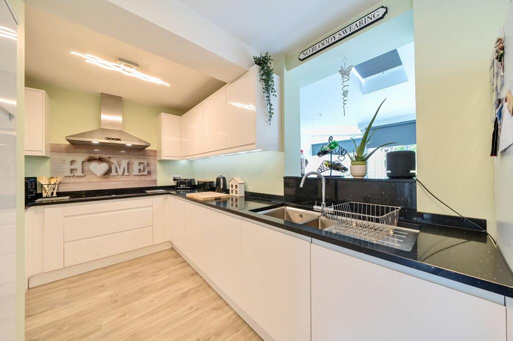 Additional image 14 of Newstead Rise, Caterham, CR3