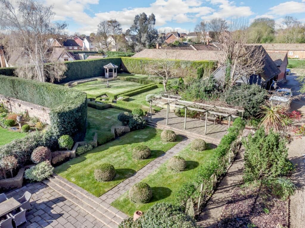 Additional image 2 of The Causeway, Dunmow, Essex