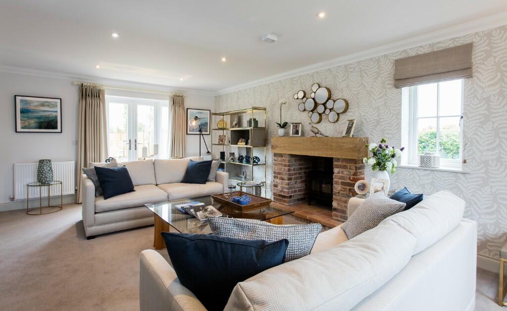 Additional image 5 of River Reach,
Mistley,
Manningtree,
Essex,
CO11 2FL