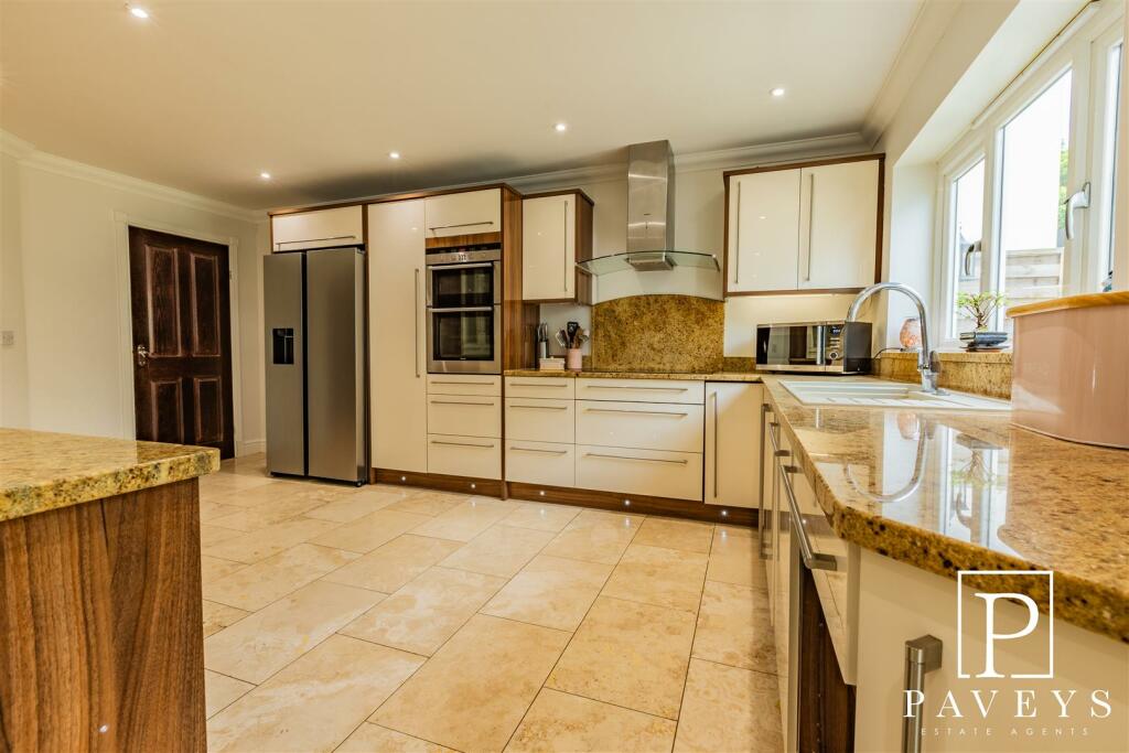 Additional image 9 of Walton Road, Kirby-Le-Soken, Frinton-On-Sea