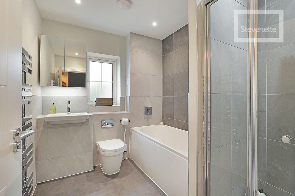 Additional image 16 of Chestnut Mews, Theydon Bois