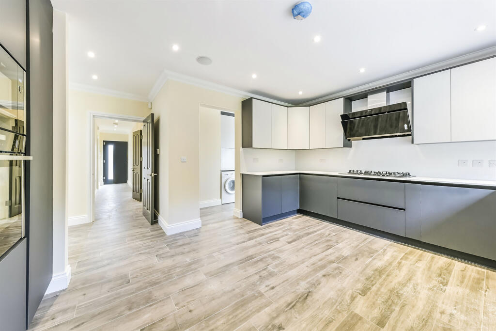 Additional image 18 of Field End, Coulsdon