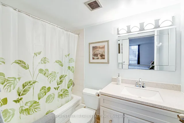 Additional image 12 of 633 Bay St Unit 2308